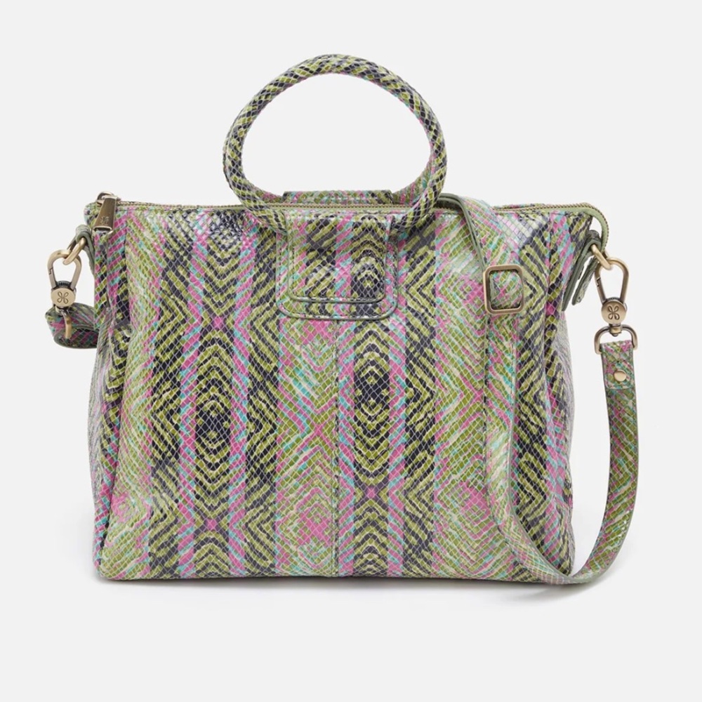 ✨Sold✨Hobo International Medium Sheila Leather Crossbody in Geo Diamond Print